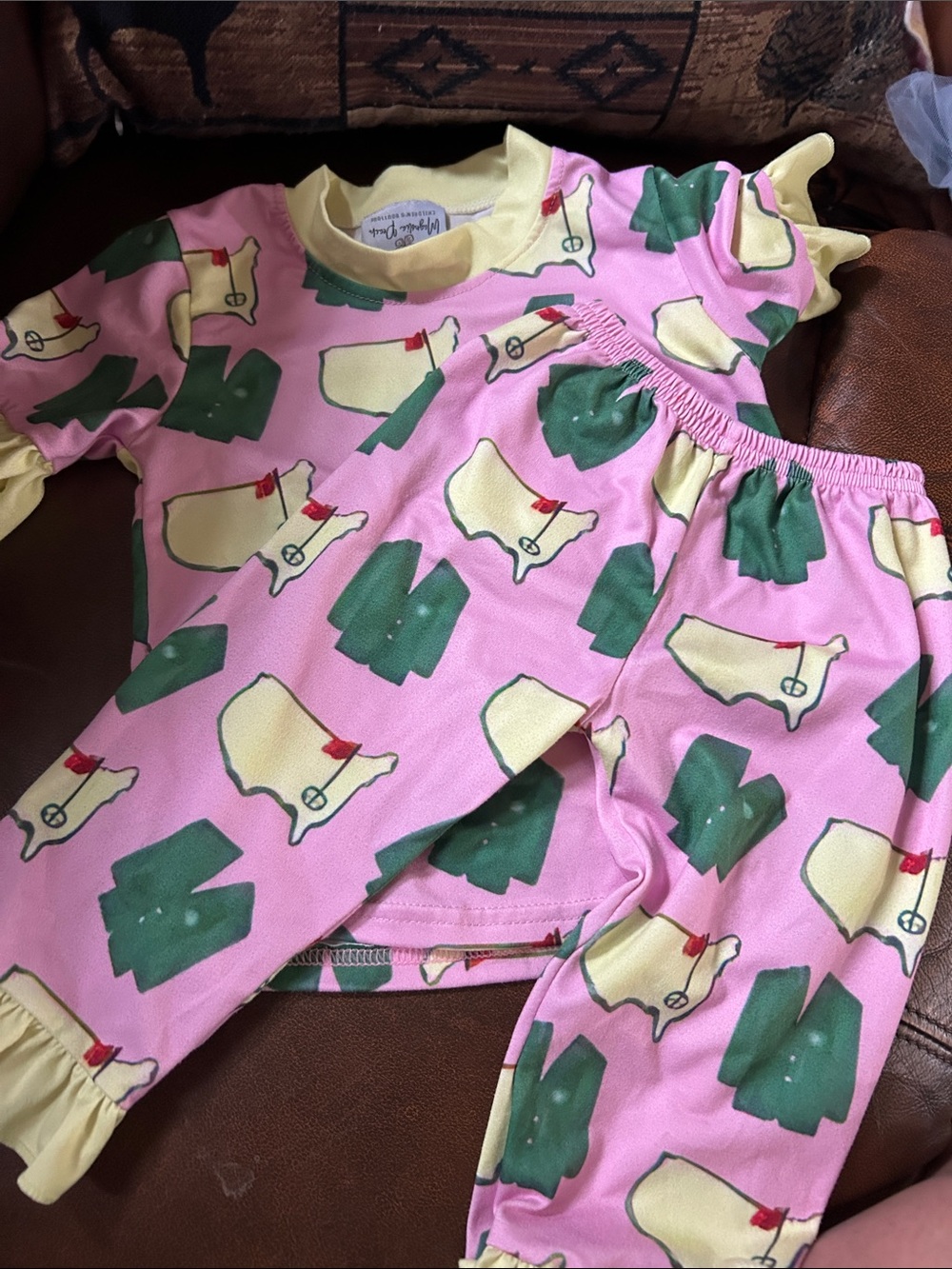 Kids Pink Bell & Green Sweater golf Print Pajama Set